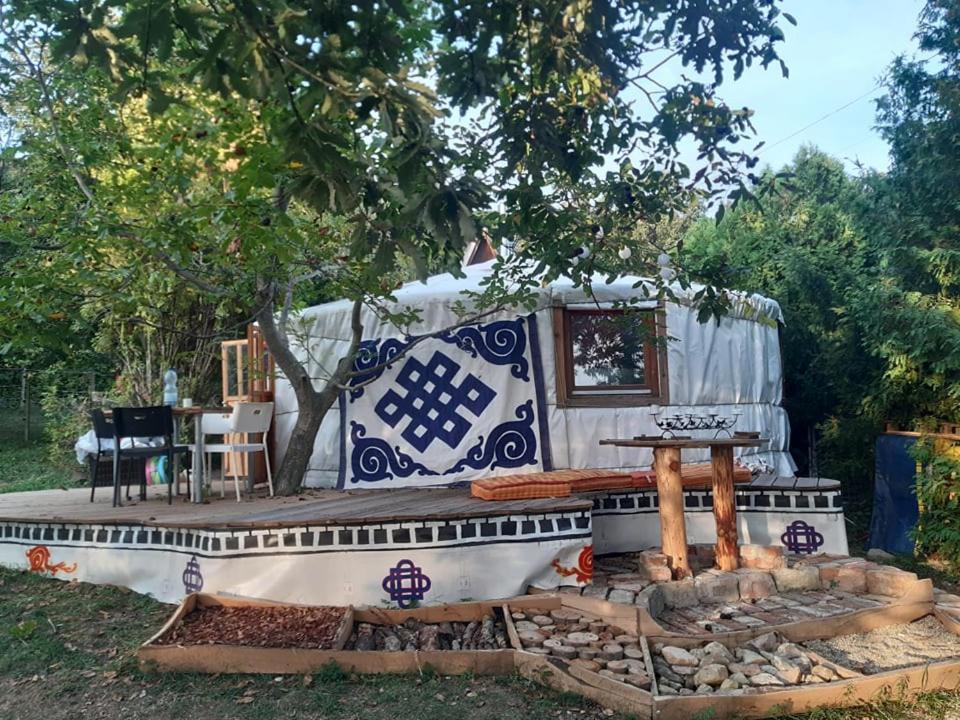 Hotel Jurta Az Erdo Mellett Dezsaval-Keresz-Tanya Pilisszentkereszt Exteriér fotografie