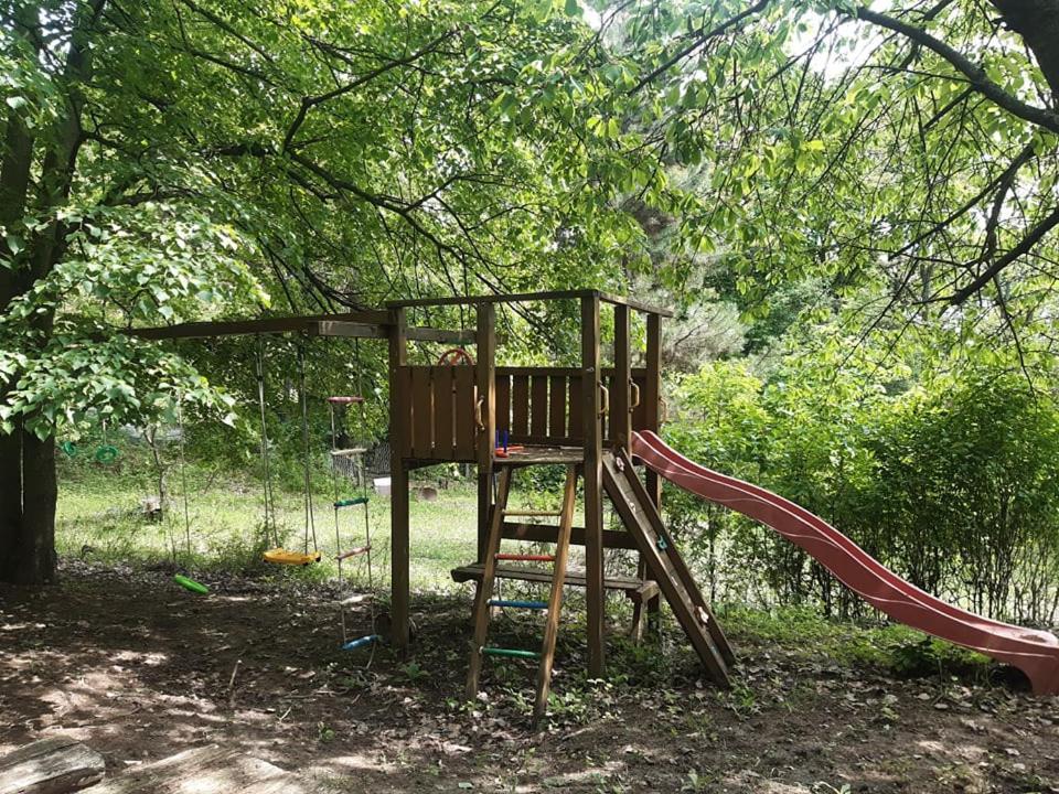 Hotel Jurta Az Erdo Mellett Dezsaval-Keresz-Tanya Pilisszentkereszt Exteriér fotografie